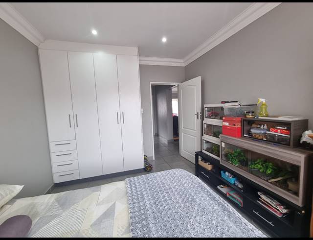 3 BEDROOM TOWNHOUSE FOR SALE IN ARCON PARK